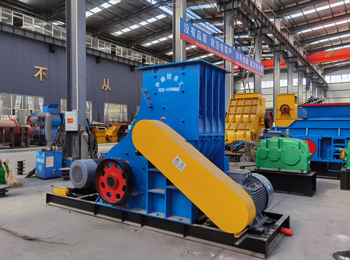 雙級粉碎機設(shè)備工作原理